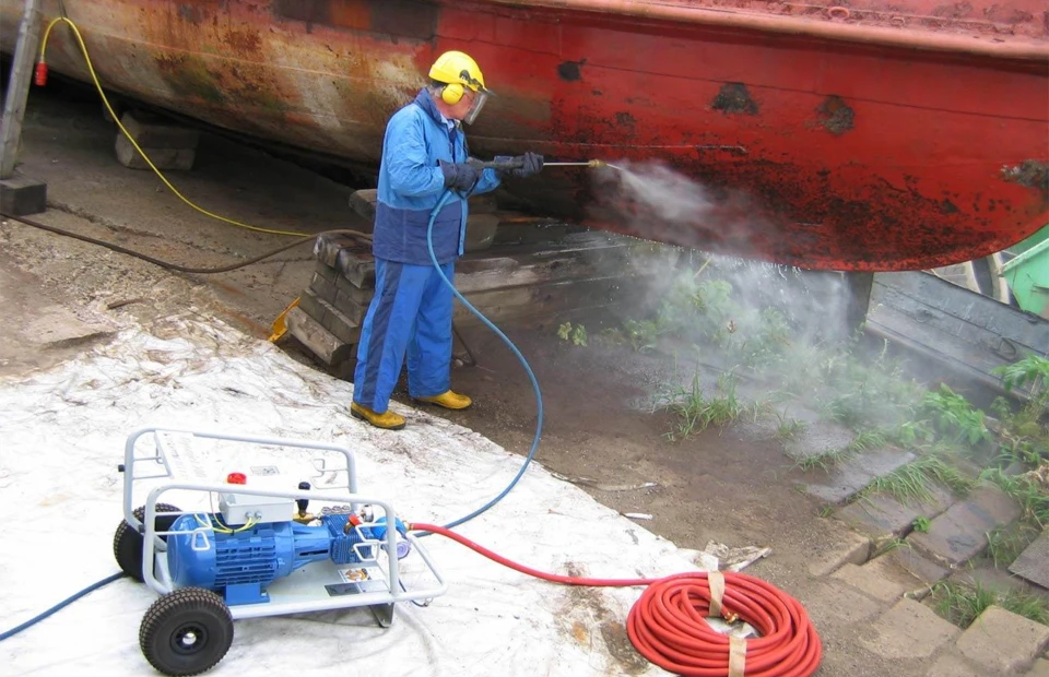 DYNAJET ship paint removal web